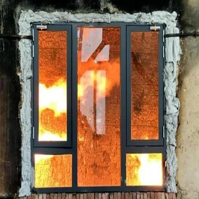 防火窗有哪幾種防火玻璃(圖1) 防火窗窗子.jpg