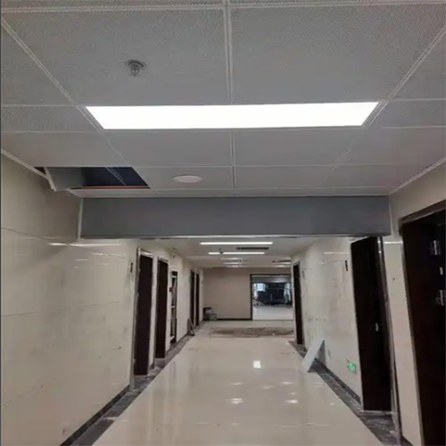 電動(dòng)擋煙垂壁不能超過多長(圖1) 電動(dòng)型擋煙垂壁產(chǎn)品.jpg