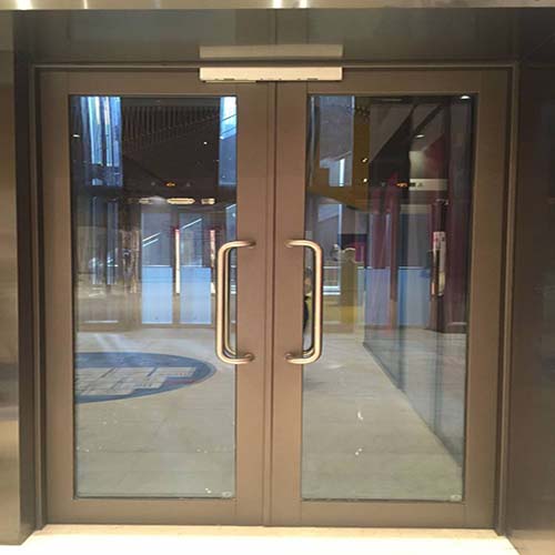 防火門可以用玻璃的嗎(圖1) 防火玻璃門實圖.jpg